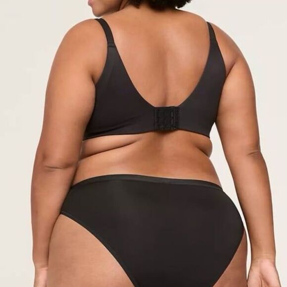 Cacique Invisible Backsmoother Lightly Lined Full Coverage Bra - Picture 2 of 10